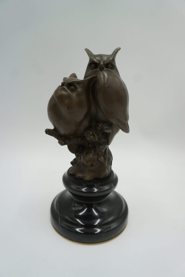 FIGURA Z BRĄZU SOWY