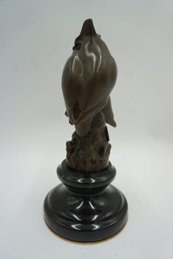 FIGURA Z BRĄZU SOWY