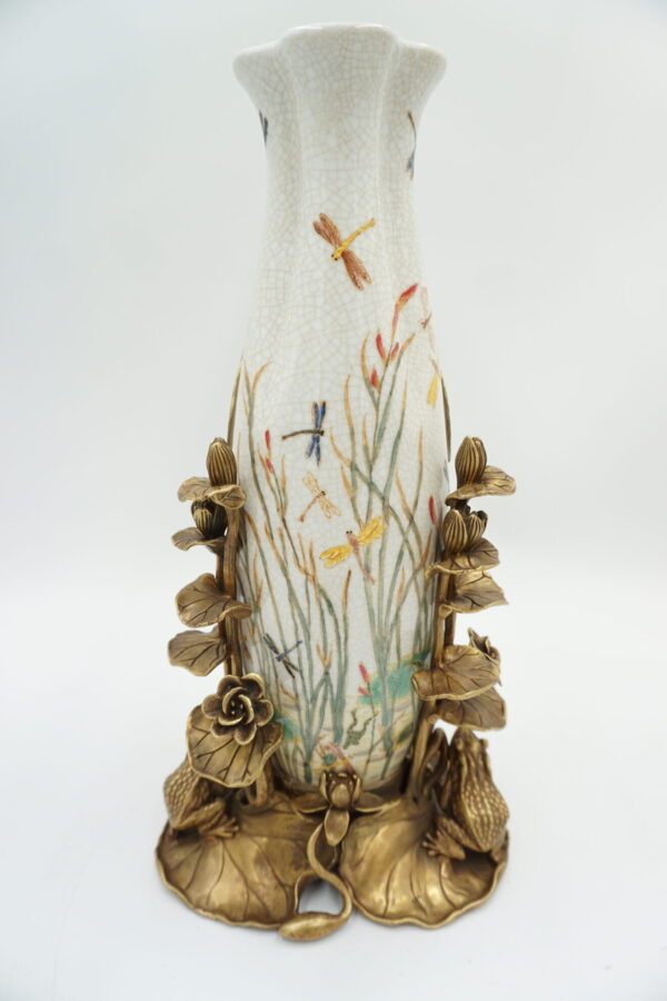 CALINECZKA - PORCELANOWY WAZON OKUTY BRĄZEM