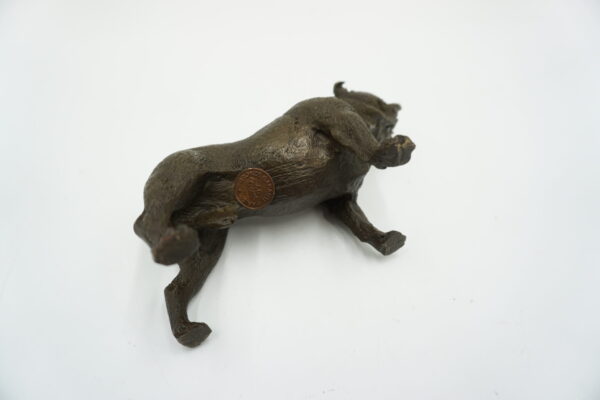 FIGURA Z BRĄZU PIES BULLDOG ANGIELSKI SŁODKI