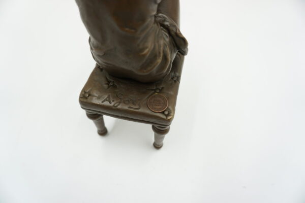 FIGURA Z BRĄZU AKT KOBIETA W RAJSTOPACH