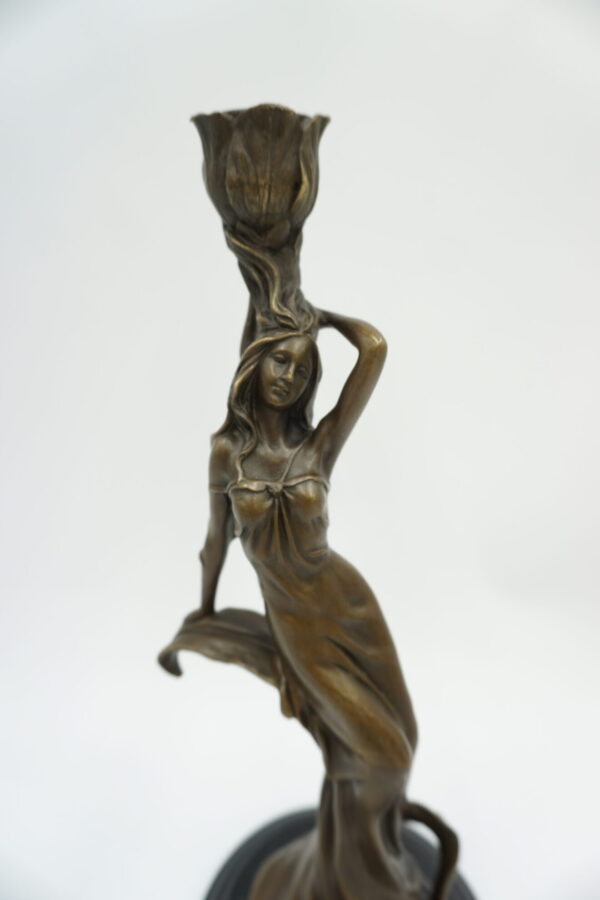 ŚWIECZNIK Z BRĄZU AKT KOBIETA SYGNOWANY
