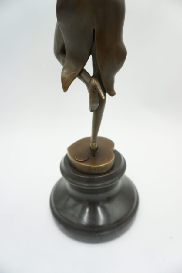 FIGURA Z BRĄZU TANCERKA REWIOWA