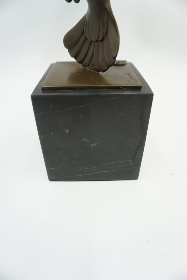 FIGURA Z BRĄZU GOŁĄB W LOCIE PTAK