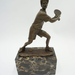 FIGURA Z BRĄZU TENISISTA Z RAKIETĄ