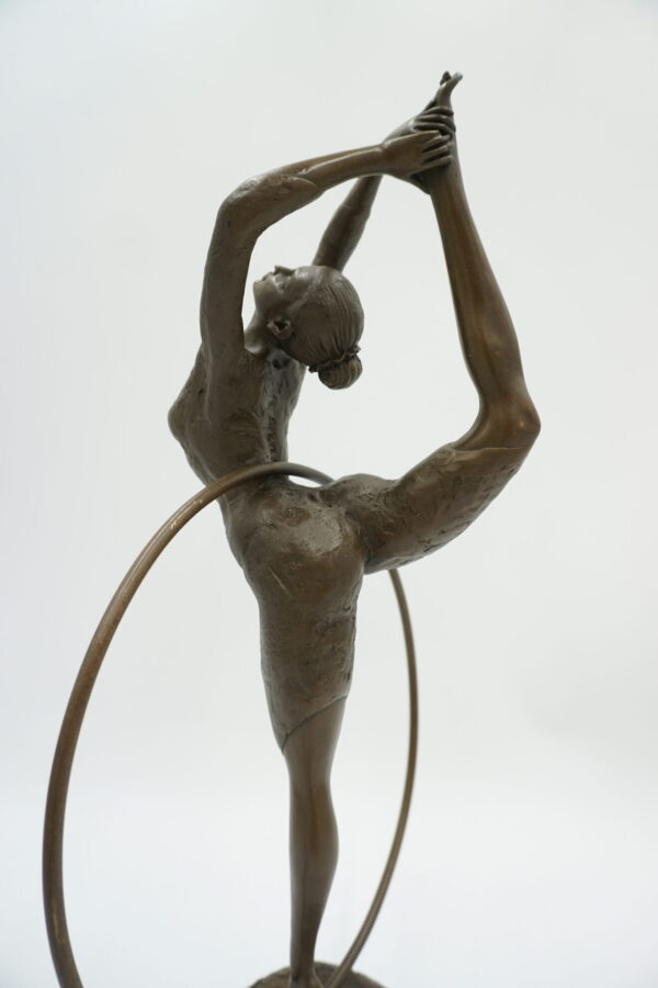 FIGURA Z BRĄZU TANCERKA BALETNICA BALLERINA W KOLE