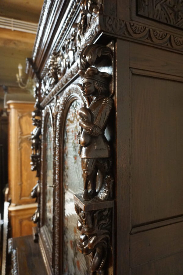 FIGURALNY KREDENS NIESAMOWITE RZEŹBY UNIKAT