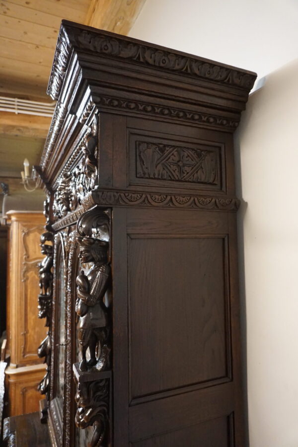 FIGURALNY KREDENS NIESAMOWITE RZEŹBY UNIKAT