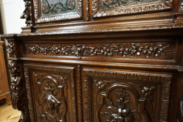 FIGURALNY KREDENS NIESAMOWITE RZEŹBY UNIKAT