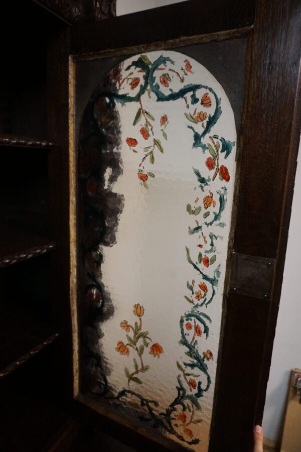 FIGURALNY KREDENS NIESAMOWITE RZEŹBY UNIKAT