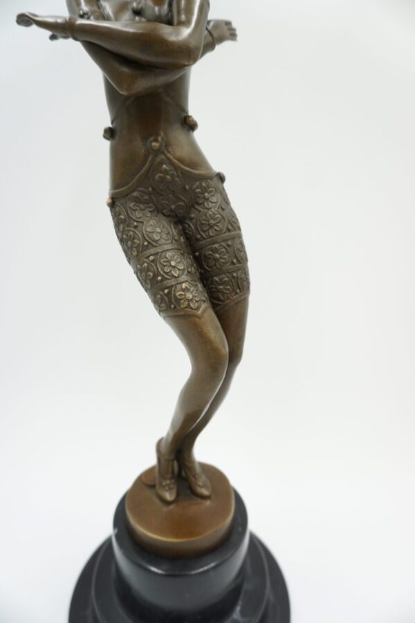 TANCERKA EGIPSKA FIGURA Z BRĄZU KOBIETA