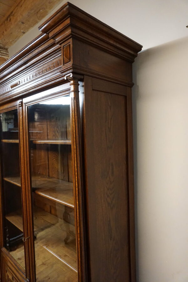 WYSOKA EKLETYCZNA BIBLIOTEKA FRANCUSKA PO RENOWACJI WYS 243cm