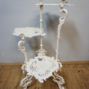 ŻELIWNY 3-POZIOMOWY KWIETNIK STOLIK BIAŁY