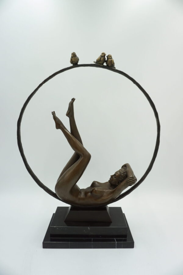 DUŻA FIGURA Z BRĄZU NAGA KOBIETA W KOLE AKT SYGNOWANY