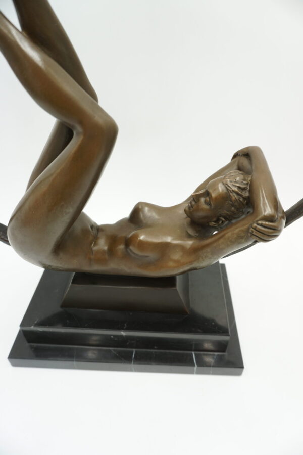 DUŻA FIGURA Z BRĄZU NAGA KOBIETA W KOLE AKT SYGNOWANY