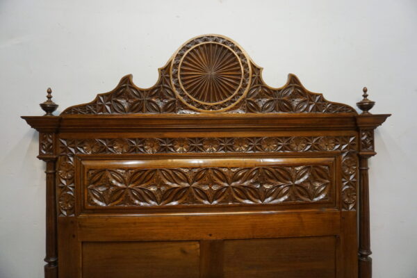 STARE BRETOŃSKIE ŁOŻE RĘCZNIE RZEŹBIONE ORYGINAŁ !!