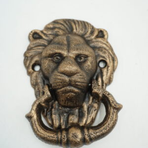 KOŁATKA ŻELIWNA LEW