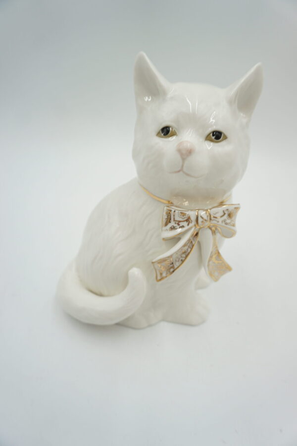 PIĘKNA PORCELANOWA FIGURKA KOT