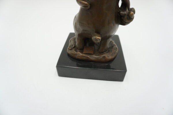 FIGURA Z BRĄZU ZAJĄC ZAJĄCZEK Z DZIECKIEM