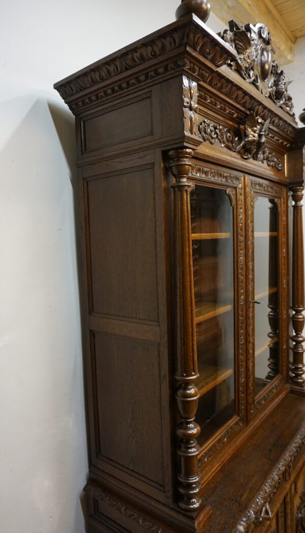 PIĘKNIE RZEŹBIONY KREDENS BIBLIOTECZNY PTAKI FRANCJA