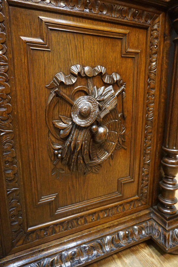 PIĘKNIE RZEŹBIONY KREDENS BIBLIOTECZNY PTAKI FRANCJA