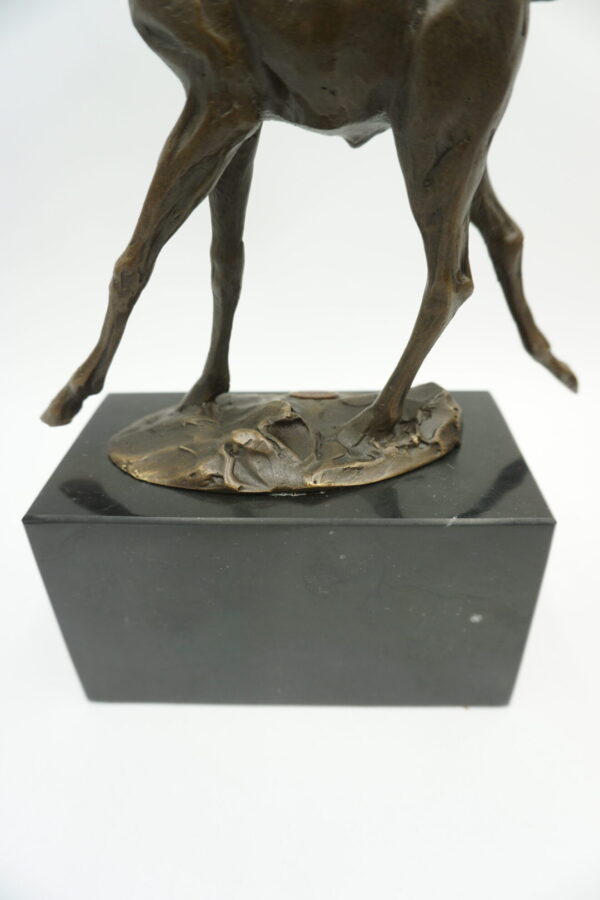 FIGURA Z BRĄZU – ZWIERZĘ ŻYRAFA