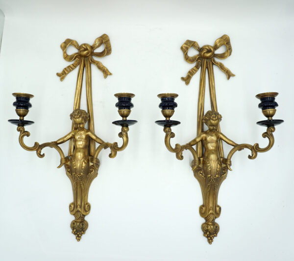 DUŻA PARA KINKIETÓW ŚWIECZNIKÓW ANIOŁKI porcelana z brązem