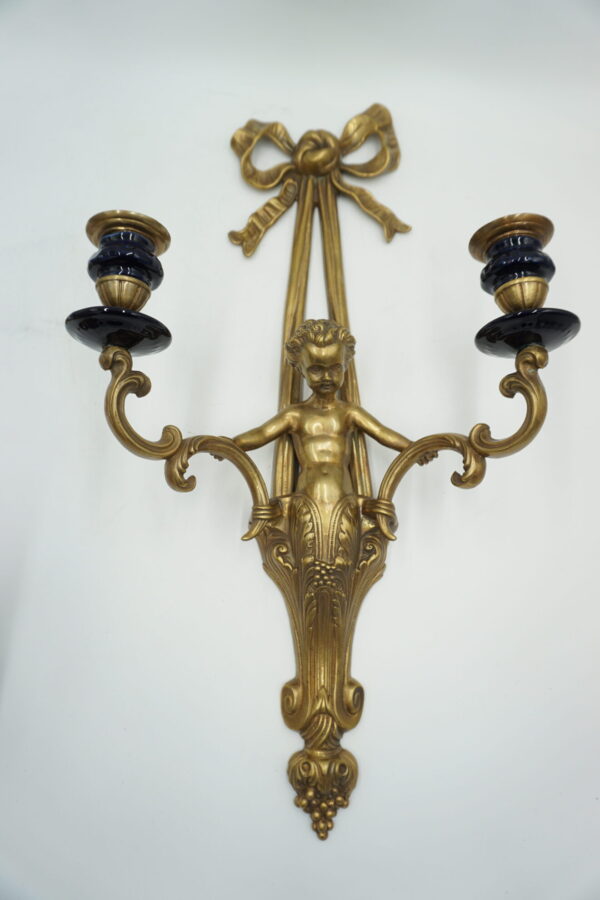 DUŻA PARA KINKIETÓW ŚWIECZNIKÓW ANIOŁKI porcelana z brązem