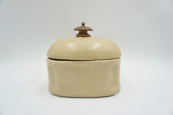 PORCELANOWA SZKATUŁKA BOMBONIERA BEŻOWA Z BRĄZEM