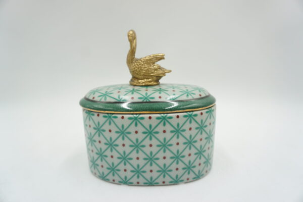 PORCELANOWA SZKATUŁKA BOMBONIERA ZIELONA Z BRĄZEM ŁABĘDŹ
