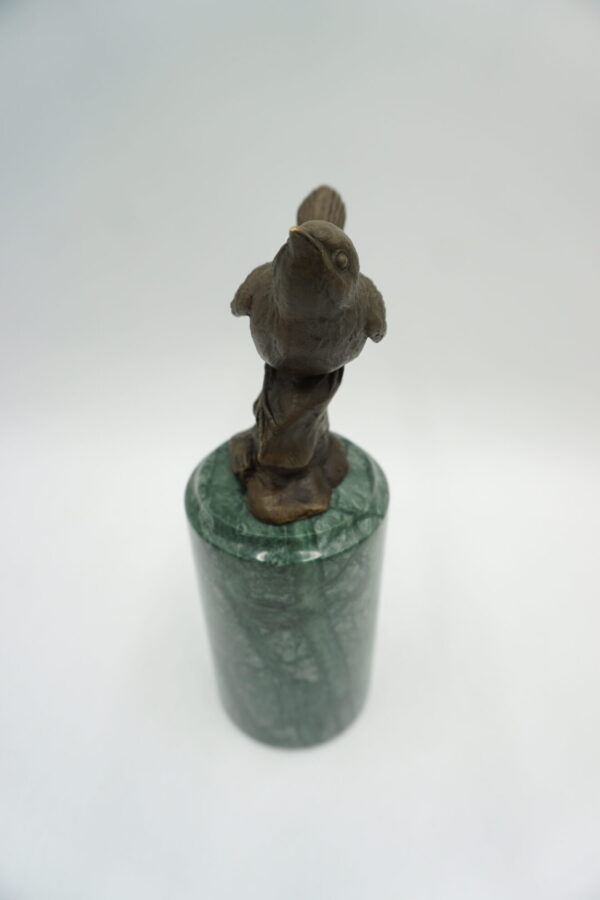 FIGURA Z BRĄZU PTAK PTASZEK NA KAMIENIU