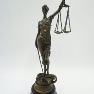 TEMIDA BOGINI SPRAWIEDLIWOŚCI Z BRĄZU 23cm dla prawnika!