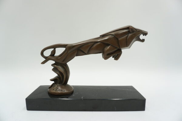 FIGURA Z BRĄZU LEW ART DECO AGRESYWNY ATAKUJĄCY