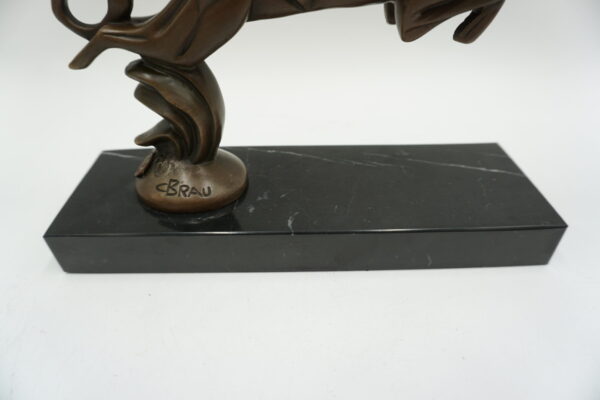 FIGURA Z BRĄZU LEW ART DECO AGRESYWNY ATAKUJĄCY