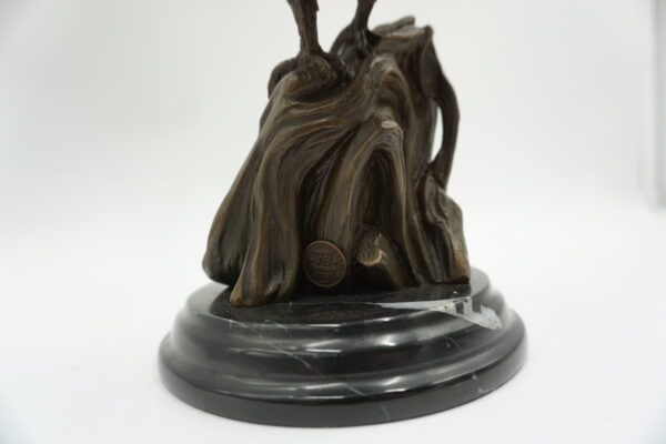 FIGURA Z BRĄZU SOWA W LOCIE SYMBOL MĄDROŚCI