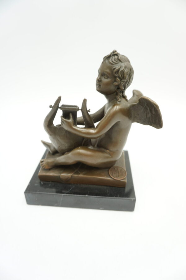 FIGURA Z BRĄZU ANIOŁ ANIOŁEK Z LIRĄ