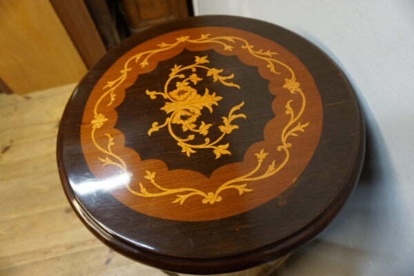 KOMODA SIEDMIODNIÓWKA OKRĄGŁA SZAFKA NA 7 DNI