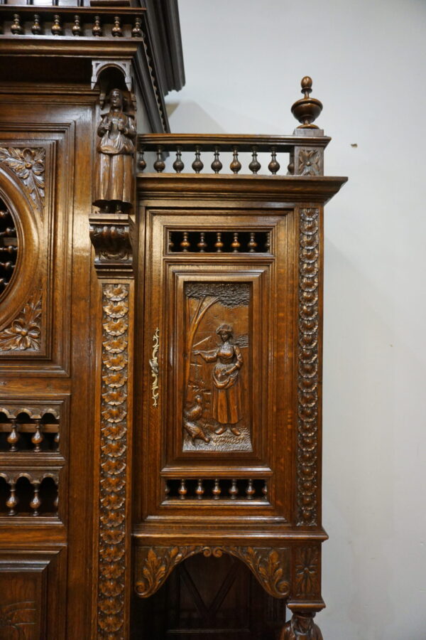 FIGURALNY BRETOŃSKI KREDENS BOGATO RZEŹBIONY FRANCJA ORYGINAŁ