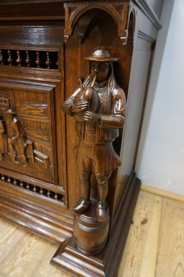 FIGURALNY BRETOŃSKI KREDENS BOGATO RZEŹBIONY FRANCJA ORYGINAŁ