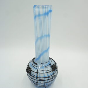 SZKLANY WAZON FLAKON STYL MURANO NIEBIESKI Z PAJĄKAMI