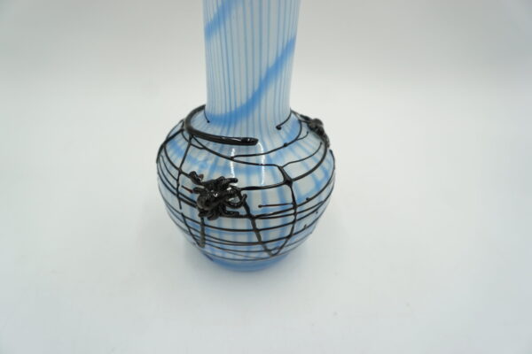 SZKLANY WAZON FLAKON STYL MURANO NIEBIESKI Z PAJĄKAMI