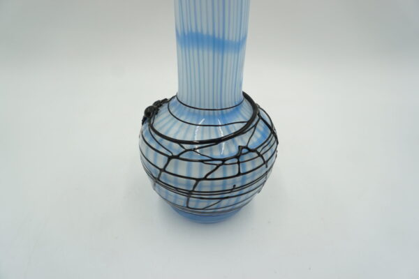 SZKLANY WAZON FLAKON STYL MURANO NIEBIESKI Z PAJĄKAMI