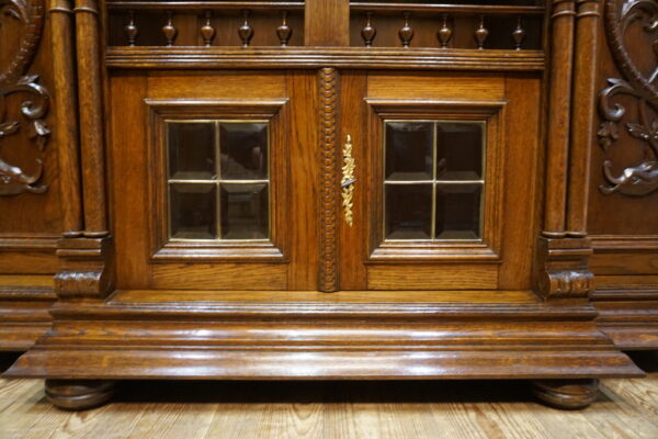 NIESPOTYKANA DWUPOZIOMOWA KOMODA EKLEKTYCZNA