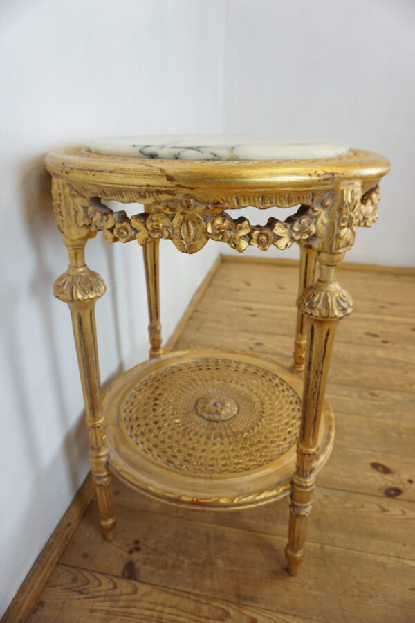 OKRĄGŁY ZŁOTY STOLIK KAWOWY MARMUR