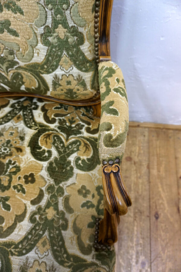 DEKORACYJNY FOTEL LUDWIK NA SPRĘŻYNACH