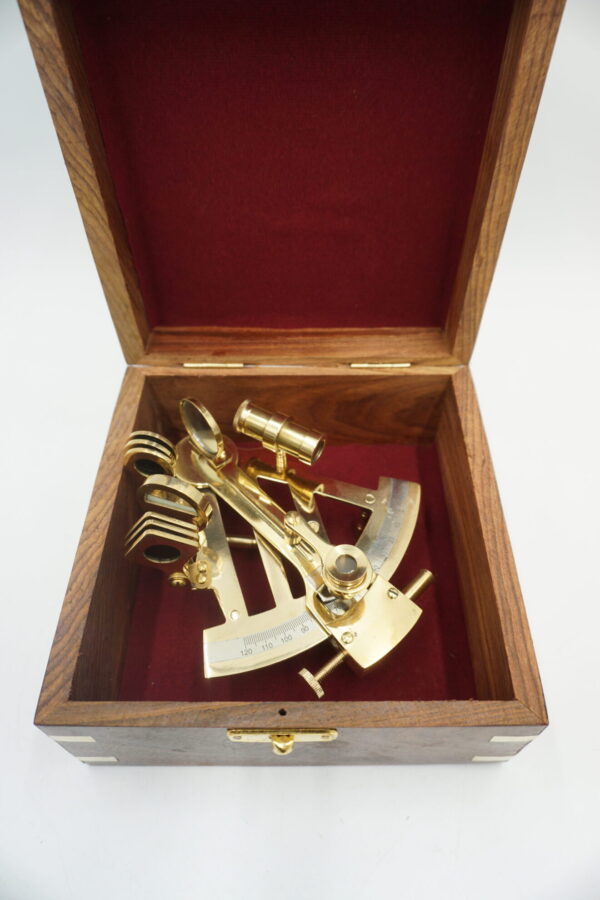 PIĘKNY MOSIĘŻNY SEKSTANT + ETUI DREWNIANE