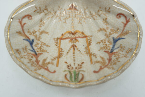 PATERKA POPIELNICZKA MYDELNICZKA PORCELANA Z BRĄZEM - ANIOŁEK