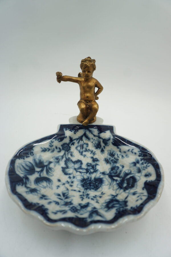 PATERKA POPIELNICZKA MYDELNICZKA PORCELANA Z BRĄZEM - ANIOŁEK