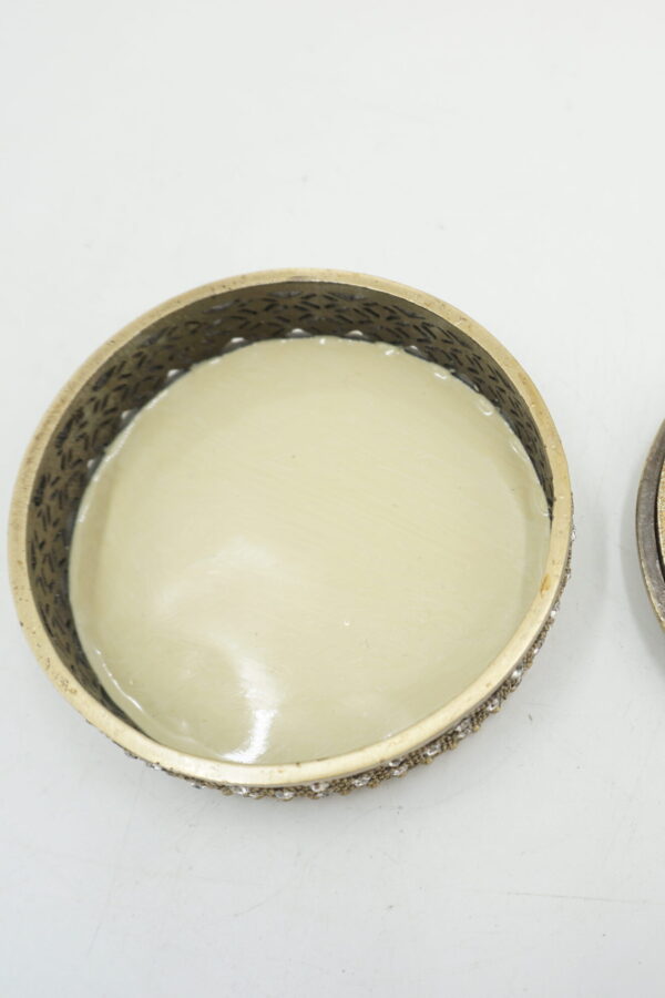 SZKATUŁKA PUZDERKO OKRĘGŁE Z CYRKONIAMI