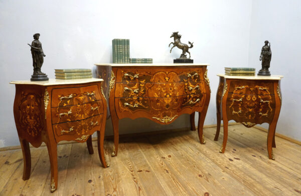 ZESTAW 3 KOMÓD BAROKOWYCH INTARSJOWANE Z OKUCIAMI 3 KOMODY